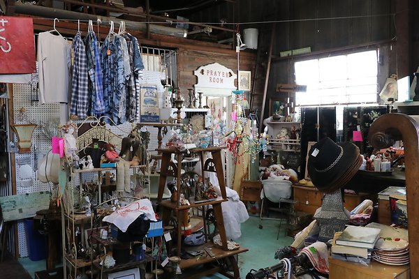 AntiqueBarn - 20