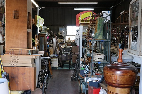 AntiqueBarn - 17
