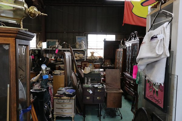 AntiqueBarn - 19