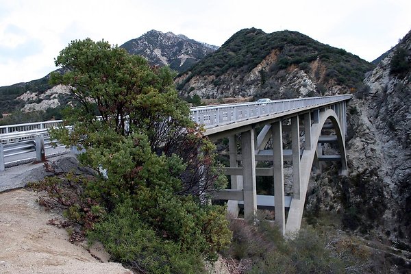 big tujunga bridge 6 - AppleMark