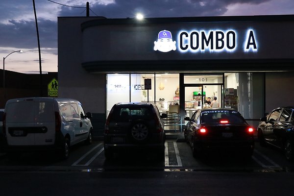 EchoParkPalza+Night - 05