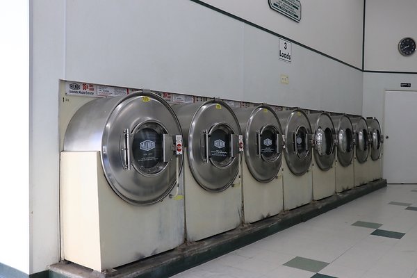 3871Western laundromat - 026
