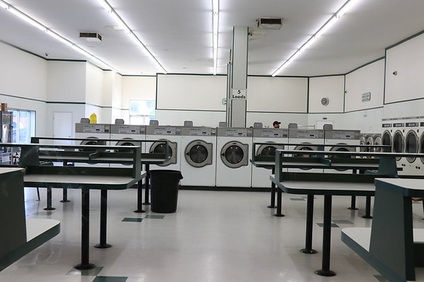 3871Western laundromat - 014