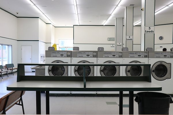 3871Western laundromat - 015