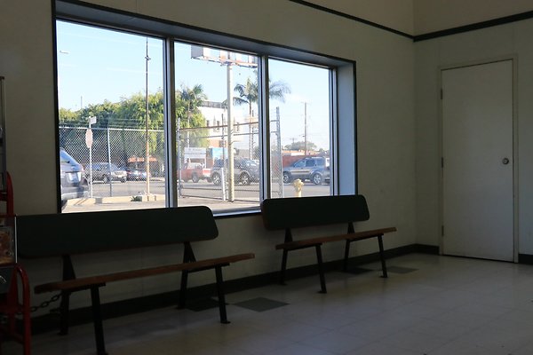 3871Western laundromat - 034