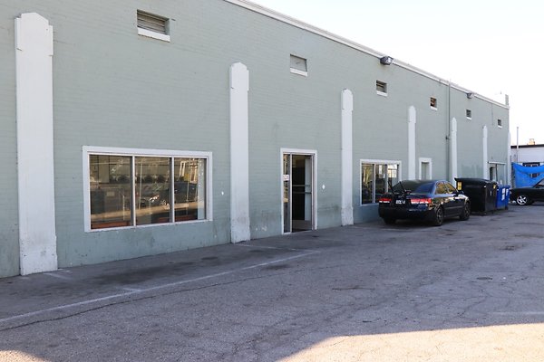 3871Western laundromat - 052