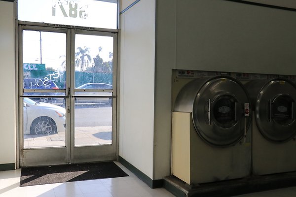 3871Western laundromat - 025