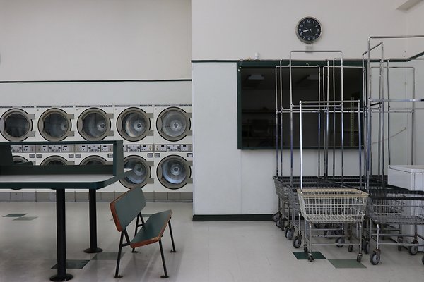 3871Western laundromat - 038