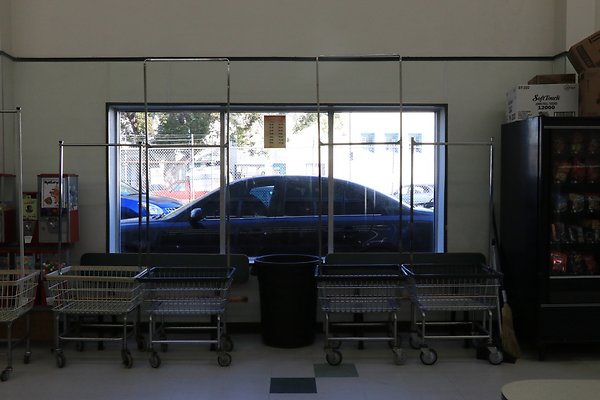 3871Western laundromat - 035