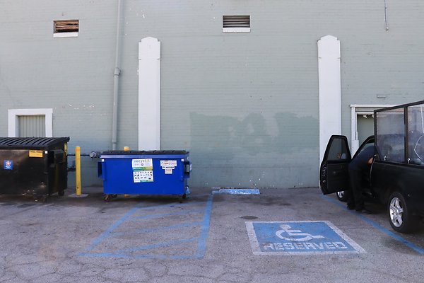 3871Western laundromat - 043