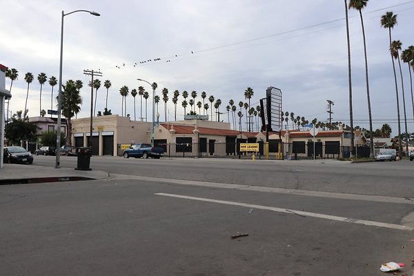 LA 55th Western - 8 of 24