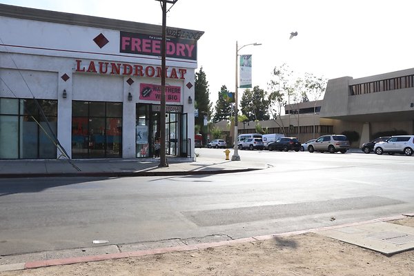 VermontLaundryOfHollywood - 32