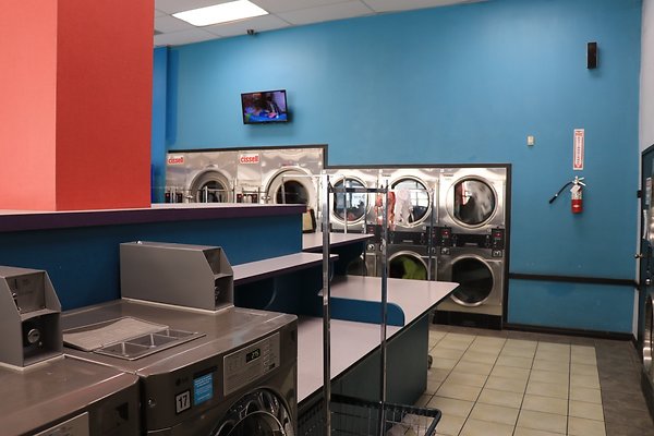 VermontLaundryOfHollywood - 07