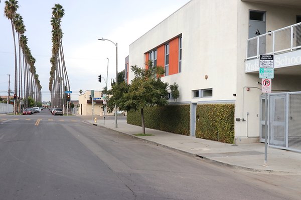 LA 56th Western - 10 of 33