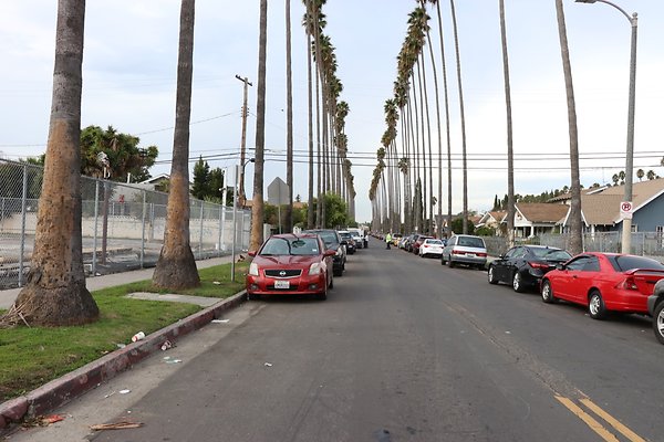 LA 56th Western - 20 of 33