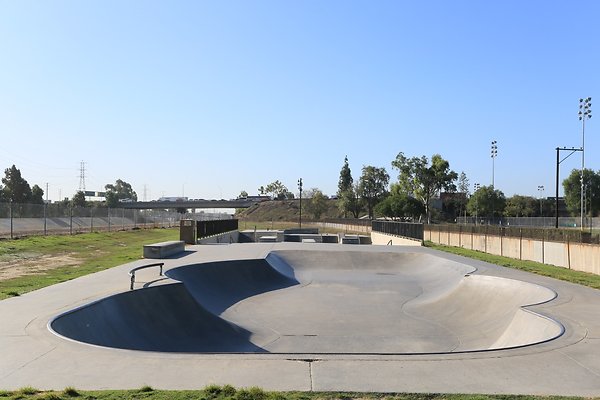 Bellflower Caruthers Skatepark - 002
