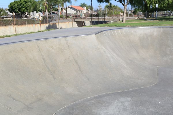 Bellflower Caruthers Skatepark - 025