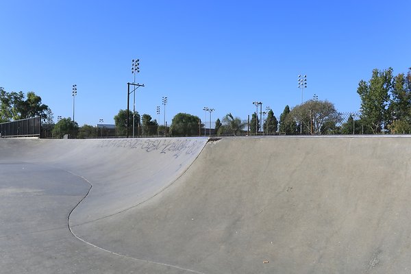 Bellflower Caruthers Skatepark - 045
