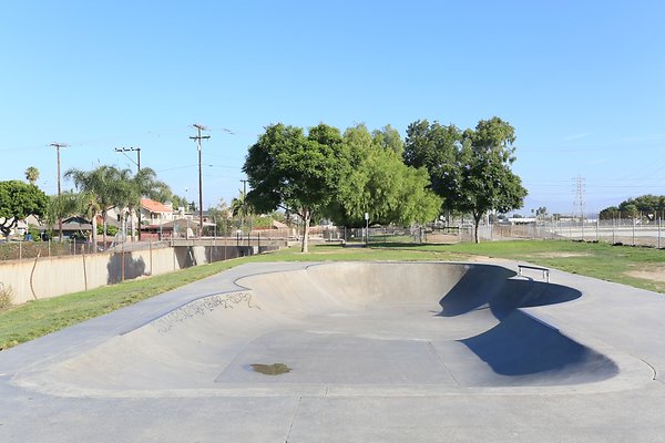 Bellflower Caruthers Skatepark - 009
