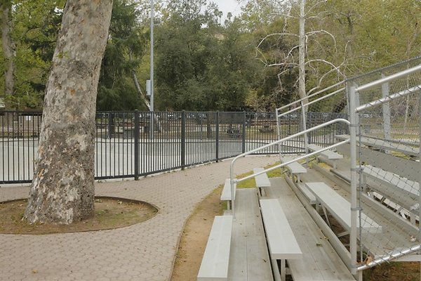 Verdugo Park plgrnd - 28