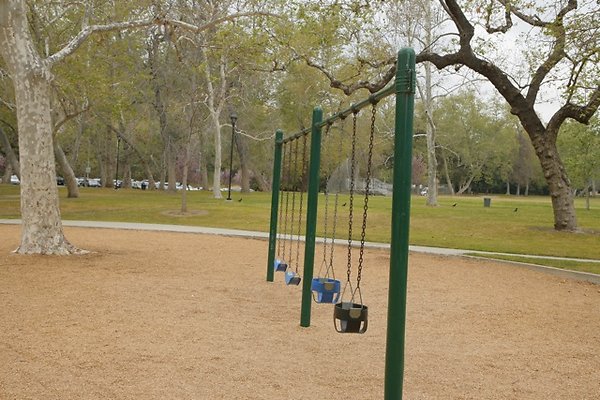 Verdugo Park plgrnd - 03