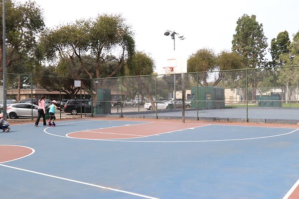 EldordoEast Basketball parking - 26