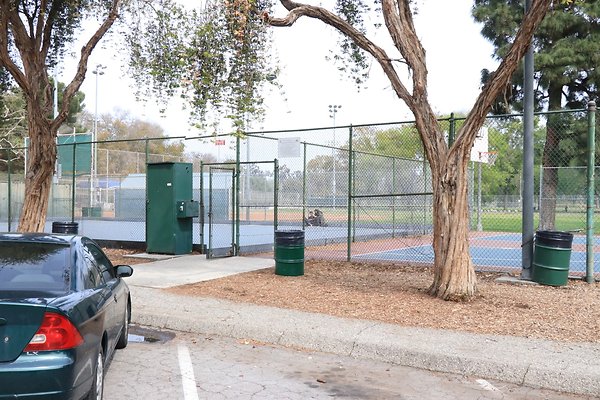 EldordoEast Basketball parking - 07