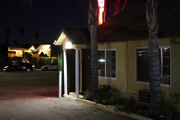 RoseBowlMOtel EagleRock - 27 of 28