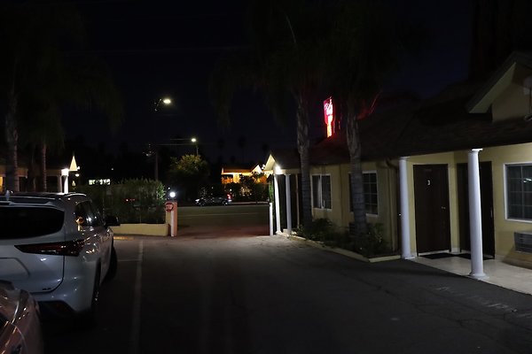 RoseBowlMOtel EagleRock - 26 of 28