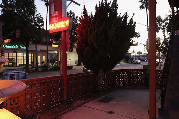 ElRio Motel Glendale night - 3 of 14