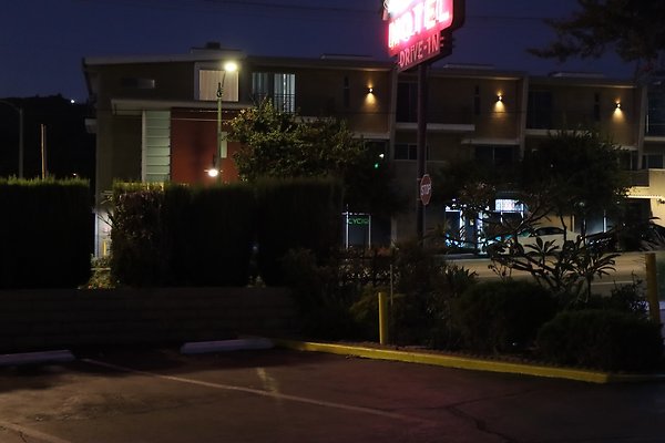 IslanderMotel EagleRock - 21 of 28