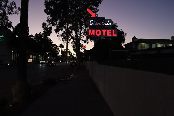 Glendale Motel6 nght - 12 of 16
