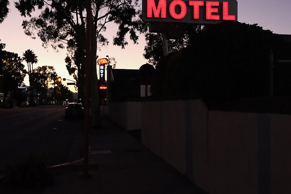 Glendale Motel6 nght - 16 of 16